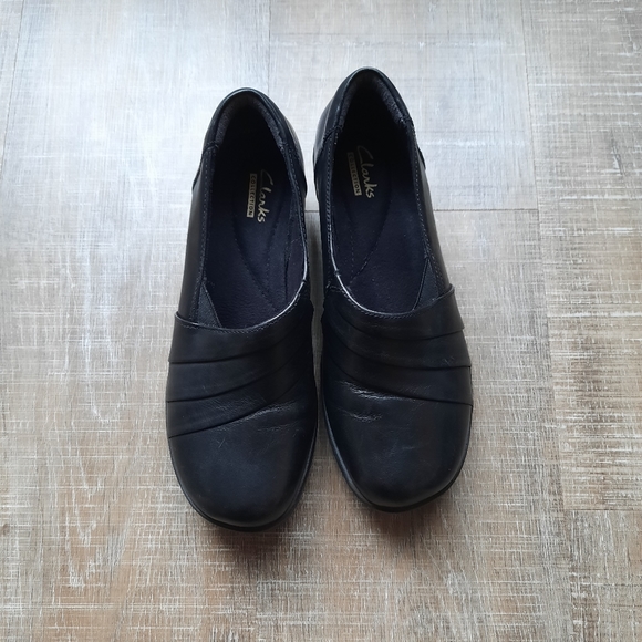 Clarks shoes 👞 - Picture 1 of 6